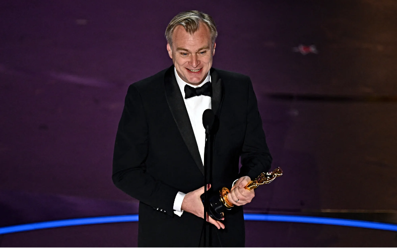 geriausias-režisierius-2024-christopher-nolan