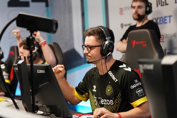 team-vitality-apex team-vitality-apex