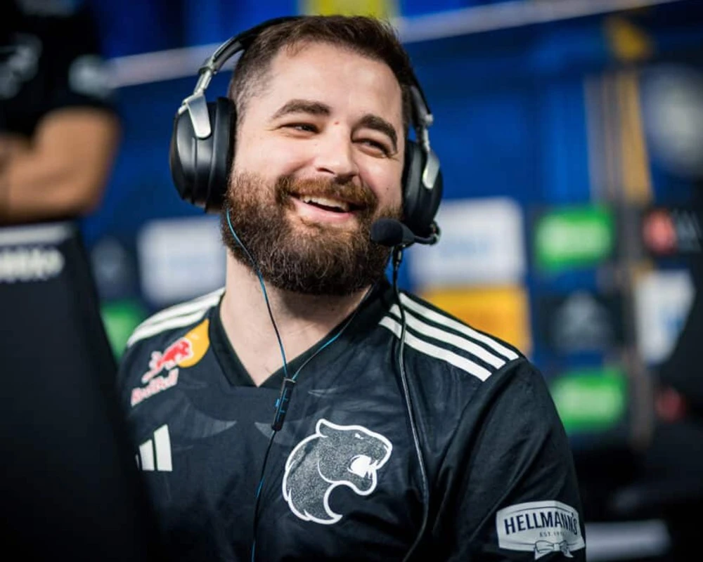 featured-image-cs2-esports-world-cup-prognoze-furia-pries-legacy