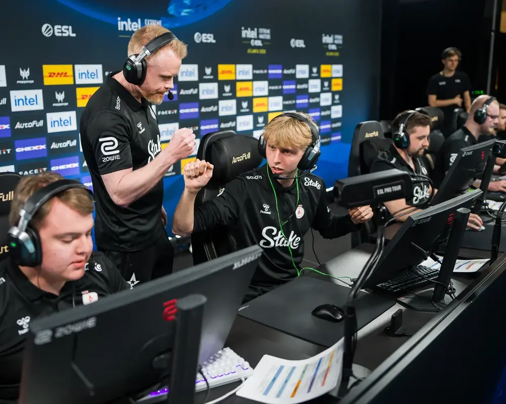 featured-image-cs2-ewc-2026-prognoze-astralis-vs-ninjas-in-pyjamas